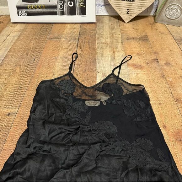 Vintage Victoria's Secret Gold Label Slip Dress - Picture 10 of 11